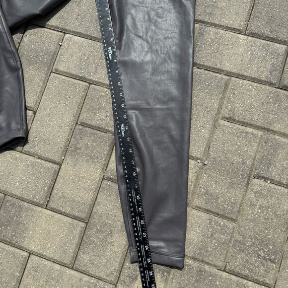 YOGALICIOUS FAUX LEATHER Lady Love Ankle LEGGINGS PAVEMENT Gray $78 NWT Medium - Picture 8 of 10